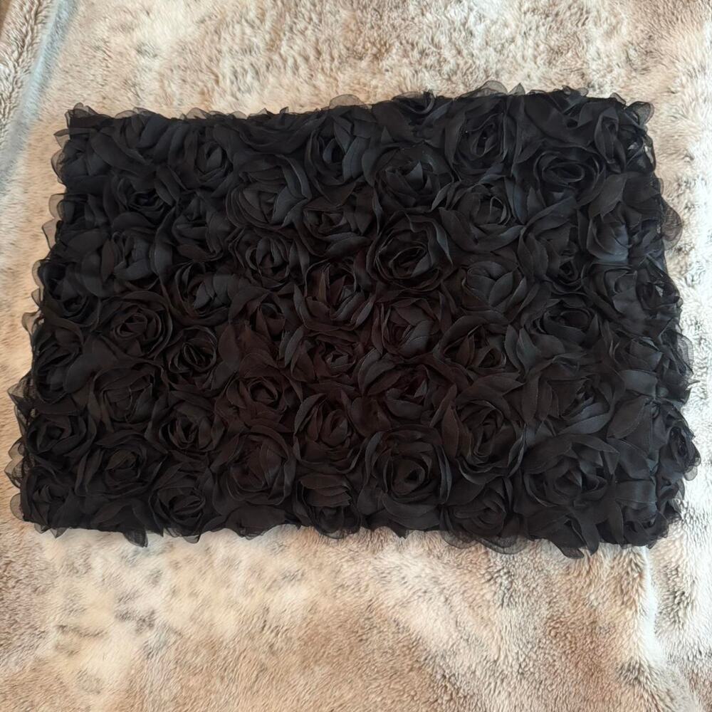Black mini skirt with